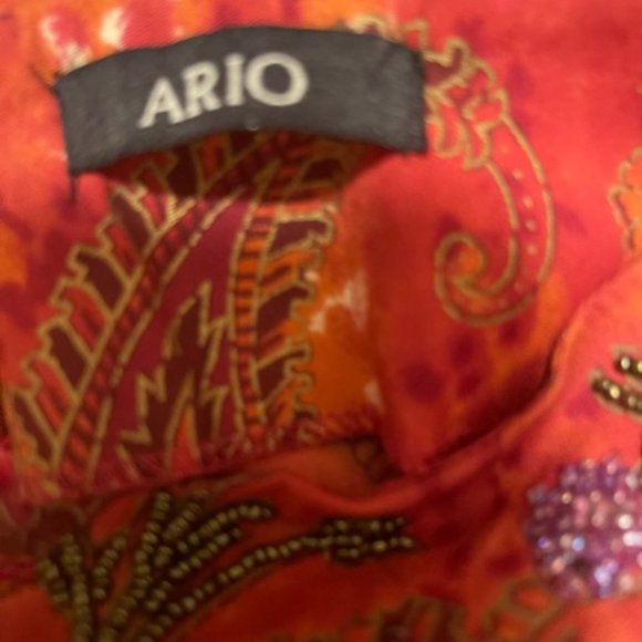 Heavily beaded skirt - Picture 7 of 7